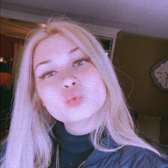 Meet your Posher, Jade - Picture 1 of 1